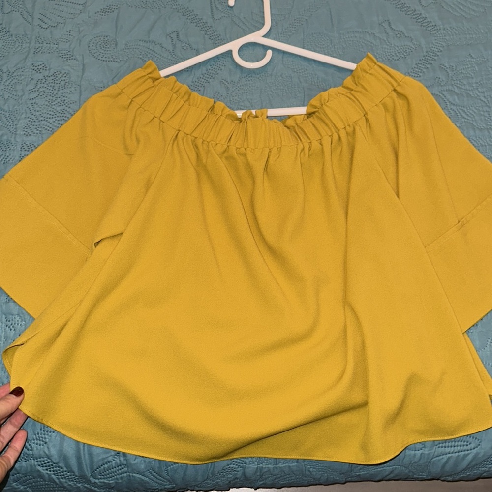 Rachel Roy off the shoulder blouses. Size S. Never Worn. - Picture 2 of 6
